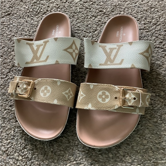 Meet your Posher, Heather - Picture 2 of 7